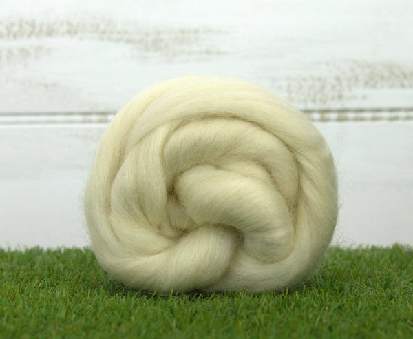 Falkland Natural White Wool Top